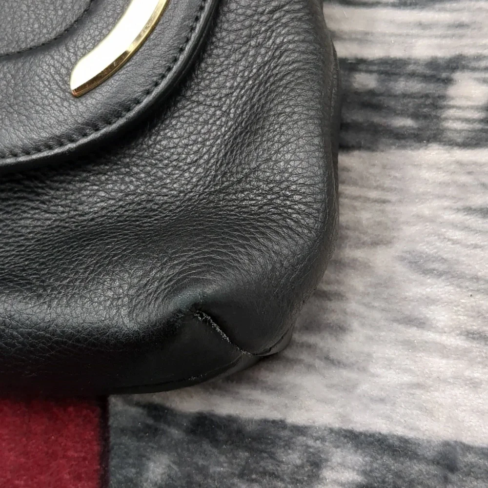 B Makowski leather bag
